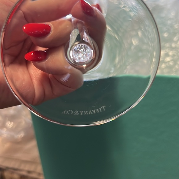 Brand new Tiffany & Co. set of two crystal stemware champagne flutes - Picture 6 of 6